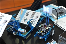 Description: \\hktdc.org\tdc\CCMSHARE\Christine Kam\Electronics Fair(Spring)+Intl ICT Expo\Selected Photos_PC\具備教學功能的機械人車輛套件.JPG