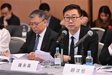 一张含有 人的脸孔, 服装, 人员, 经营 的图片AI 产生的内容可能不正确。